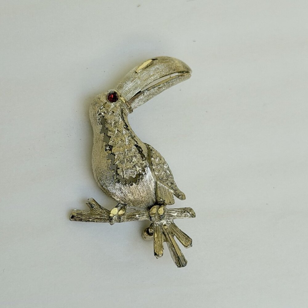 Vintage BSK Crested Toucan Bird Brooch Pin Rhinestone Eye Silver Tone‎ Gift